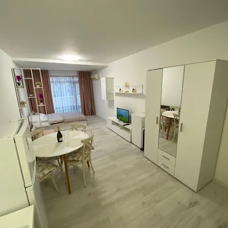 Apartament студія в комплексі морський фар